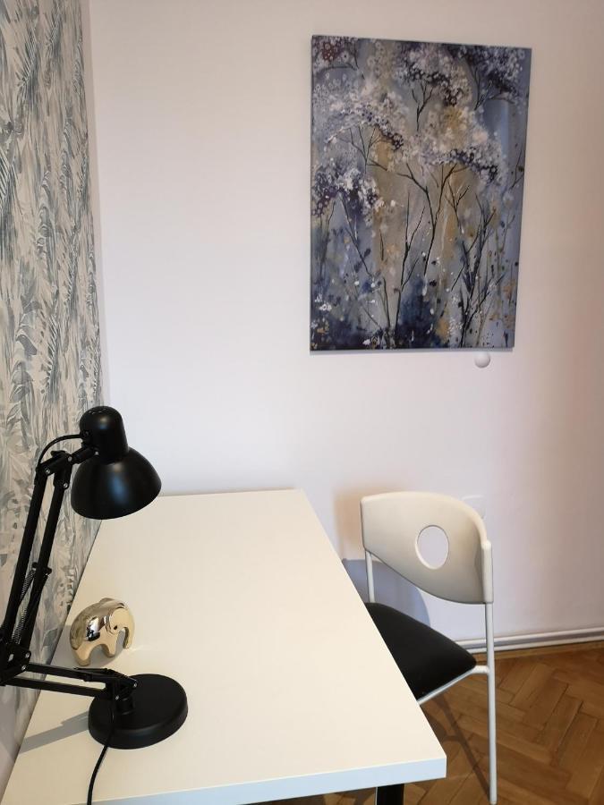 Family Quiet Corner 15 Min Old Town & Kazimierz By Homelike คราคูฟ ภายนอก รูปภาพ
